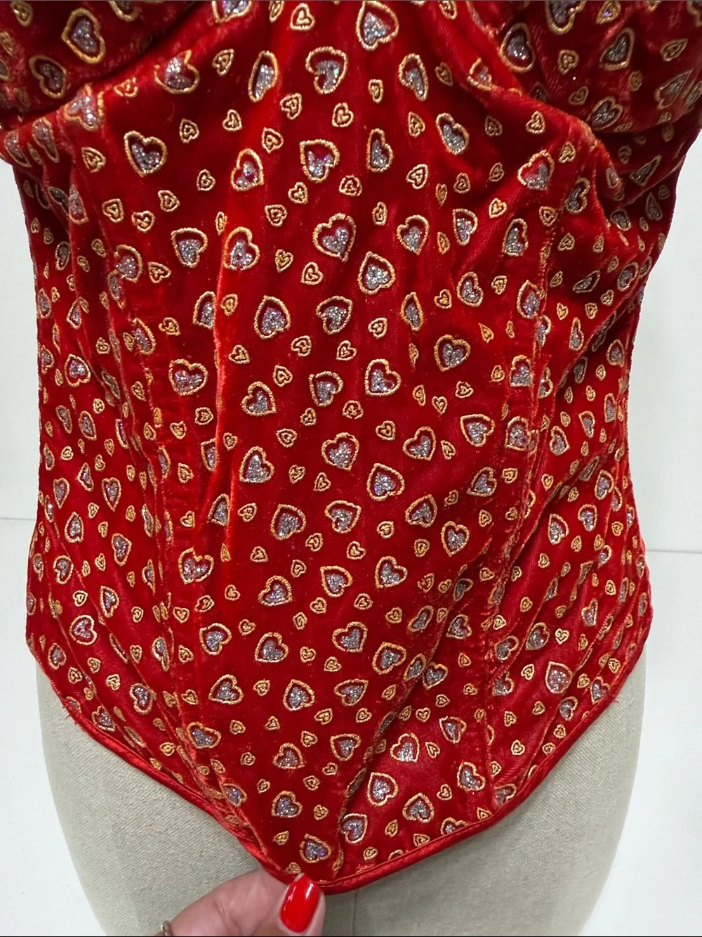 Frederick's of Hollywood Red Bustier with Gold and Silver Hearts - Picture 9 of 17